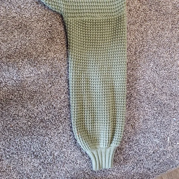 Light knit pullover - Picture 3 of 3